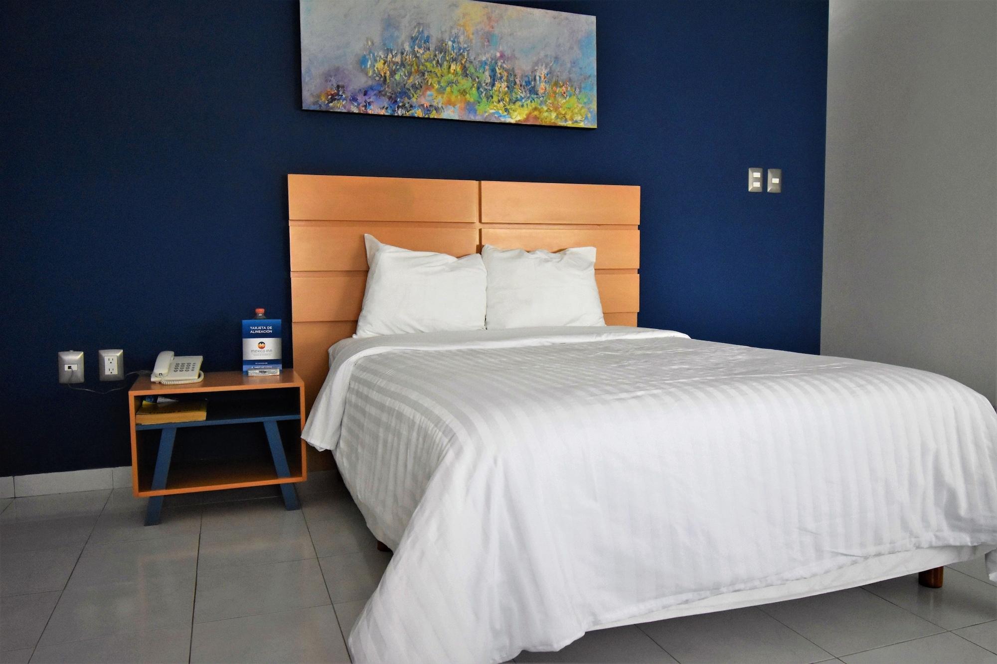 Hotel Mexico Inn Express Саламанка Екстериор снимка